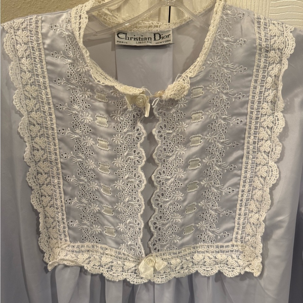 Vintage Christian Dior OLGWU Union Made Pale Purple/Lavendar Nightgown - Picture 3 of 11